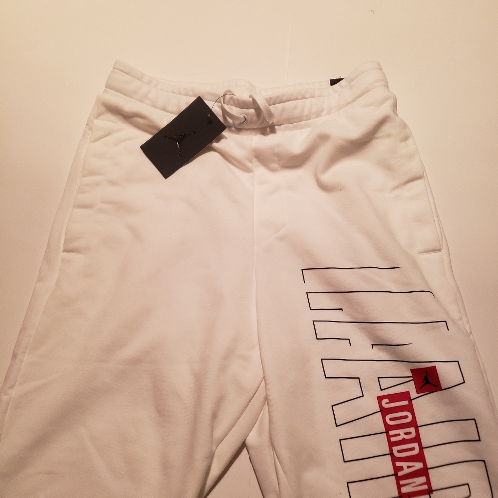 Nike Air Jordan White Jumpman Fleece Shorts - Picture 12 of 16